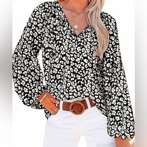 Women's Black and White Floral Print Blouse